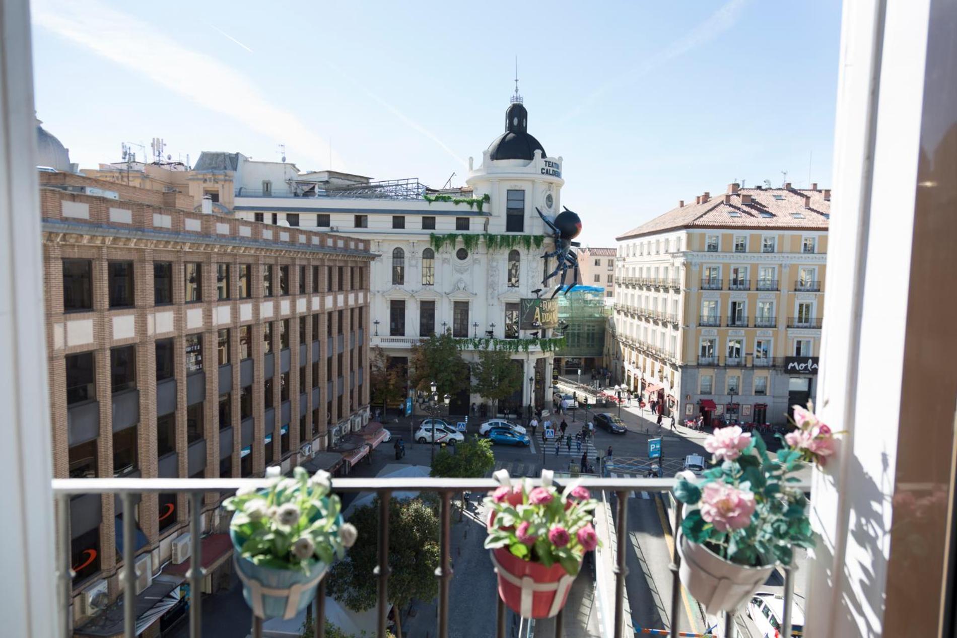 Ferienwohnung Puerta Del Sol Osh Madrid Exterior foto